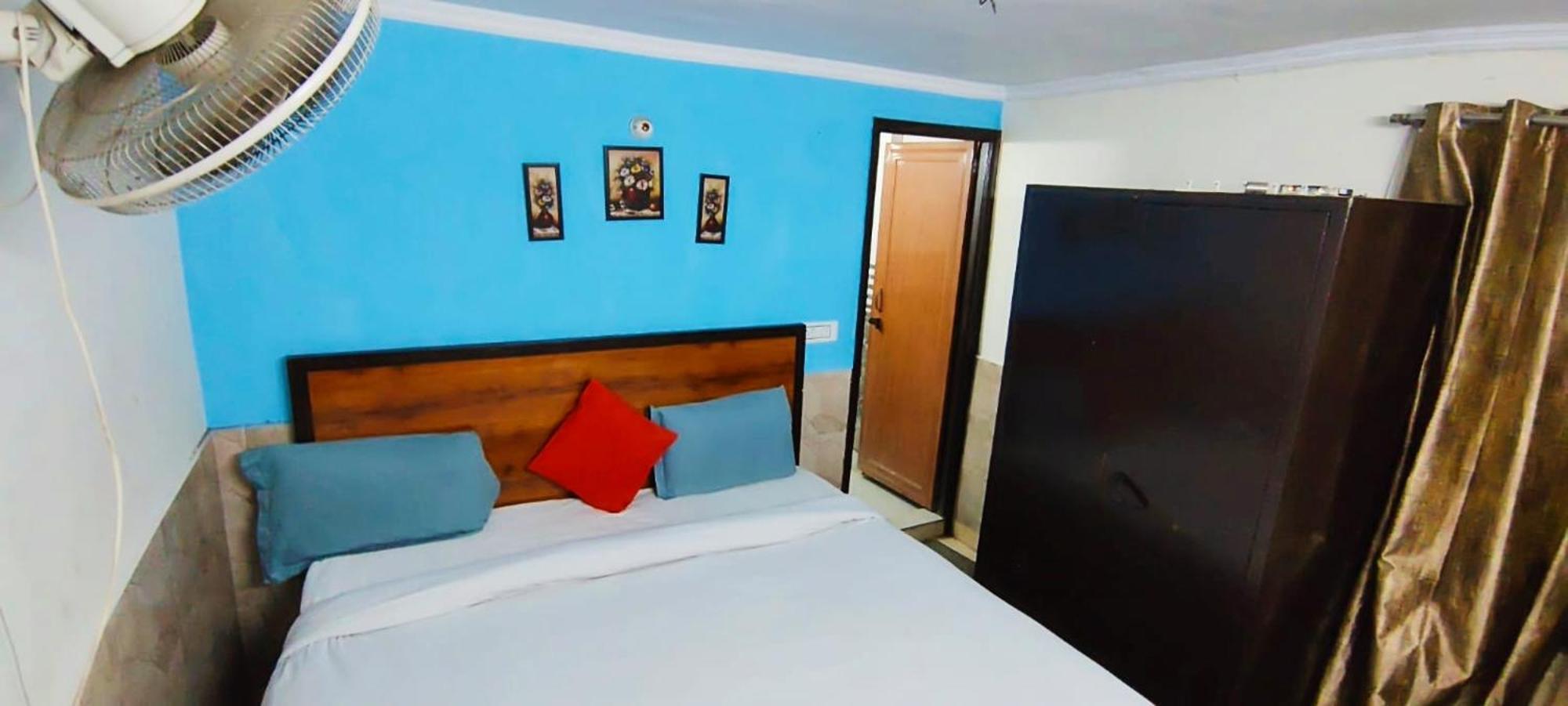Private Near Us Embassy- Chanakyapuri 3* New Delhi